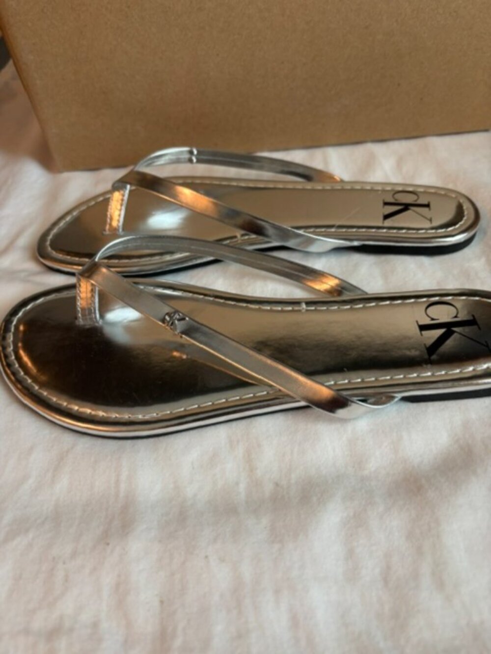 Calvin Kline silver flip flops - Picture 3 of 3